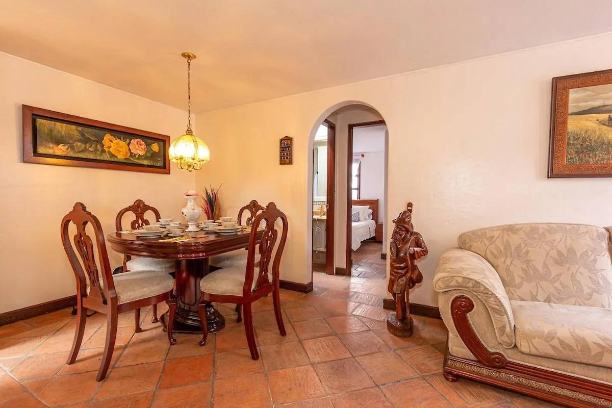 Premium La Candelaria 2Br Chimney Cityview Bogotá 0*,