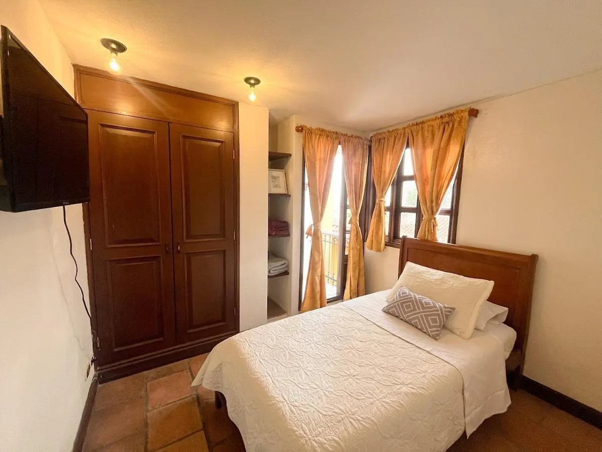 Premium La Candelaria 2Br Chimney Cityview Bogotá 0*,